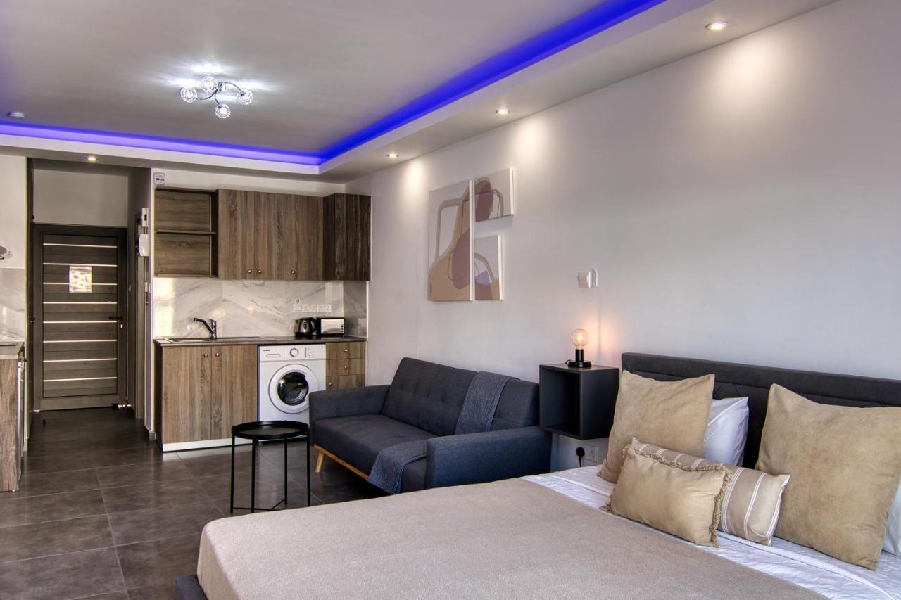 Phaedrus Living: Seaside Luxury Flat Athina 117 Lägenhet Paphos Exteriör bild